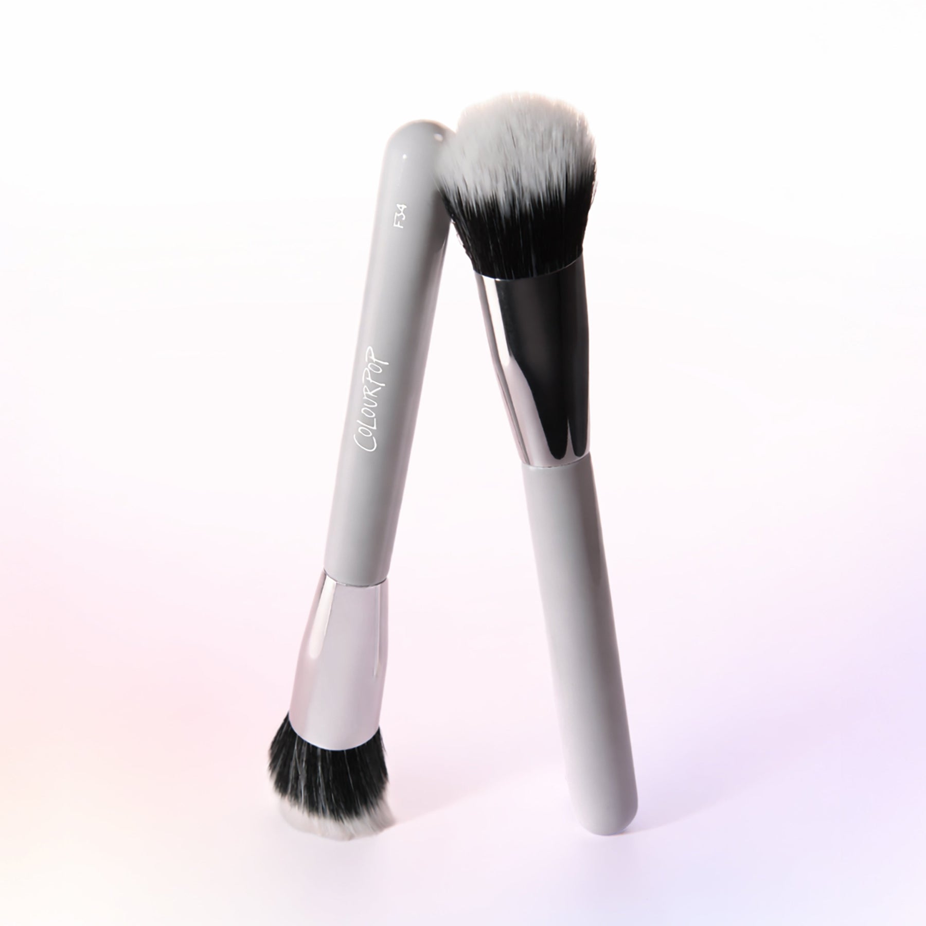 Angled Blending Face Brush - Calm Comfort
